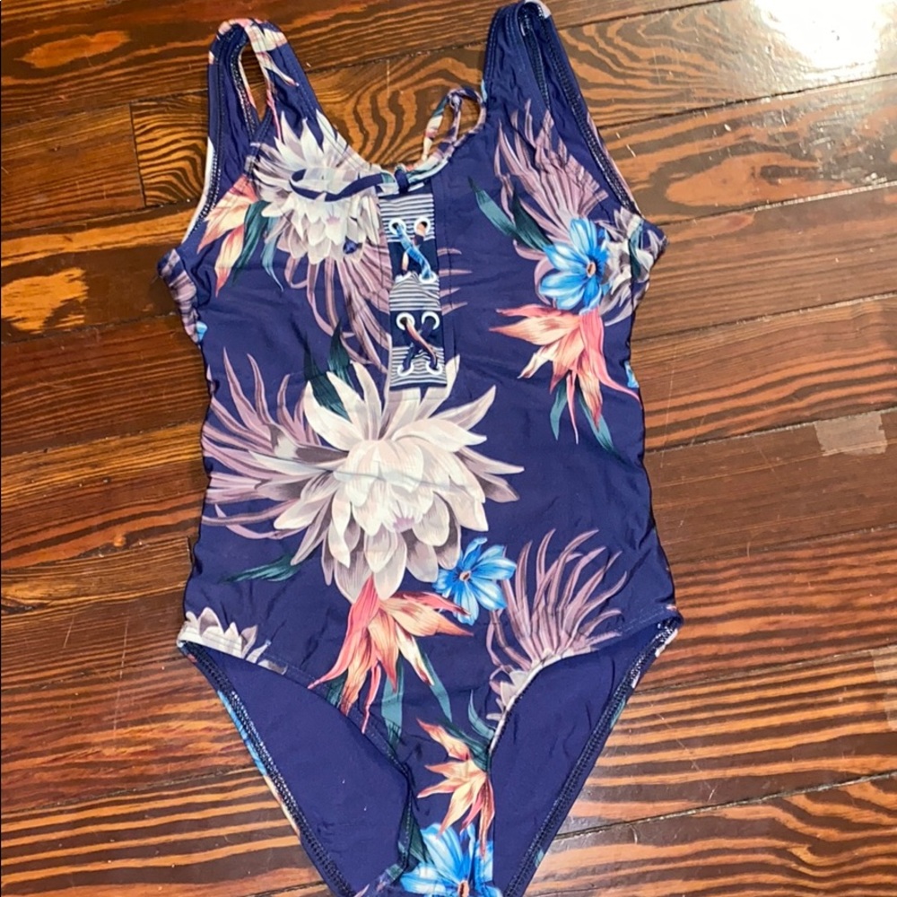 Girls one piece swimsuit